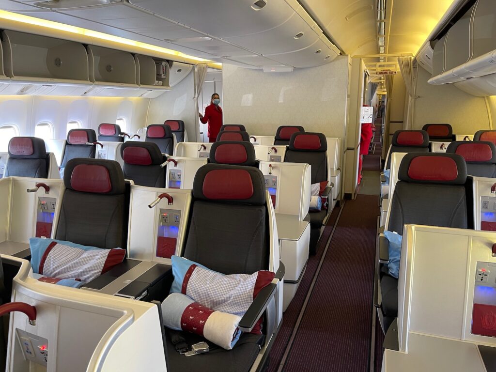 Austrian Airlines 777 Business Class Review 25